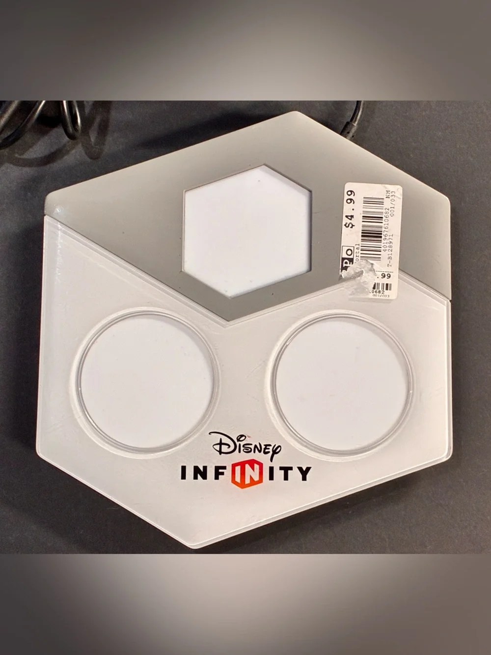 Disney Infinity Portal Base. Tracking # W70378588 1415. Model: INF-8032386